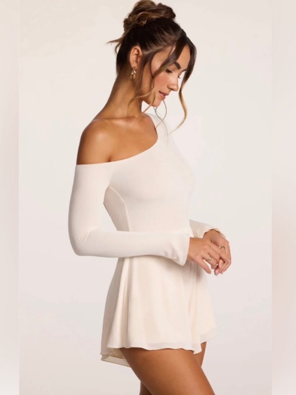 Oh Polly One-Shoulder Long Sleeve Cream Romper